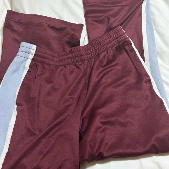 Abercrombie & Fitch Burgundy and Light Blue sweatpants - Picture 4 of 5